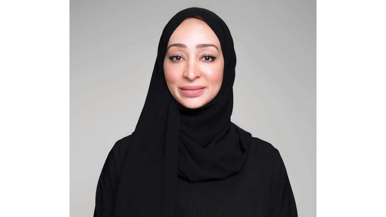 قانون الموارد البشرية في أبوظبي يتيح 15 نوعاً من الإجازات والحوافز الجديدة